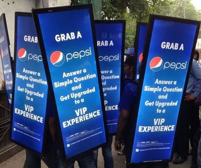 Human Billboard – A Dynamic Way to Advertise